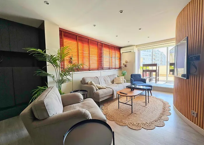 Grazia - Vue Piscine Centre