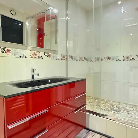 Grazia - Vue Piscine Centre